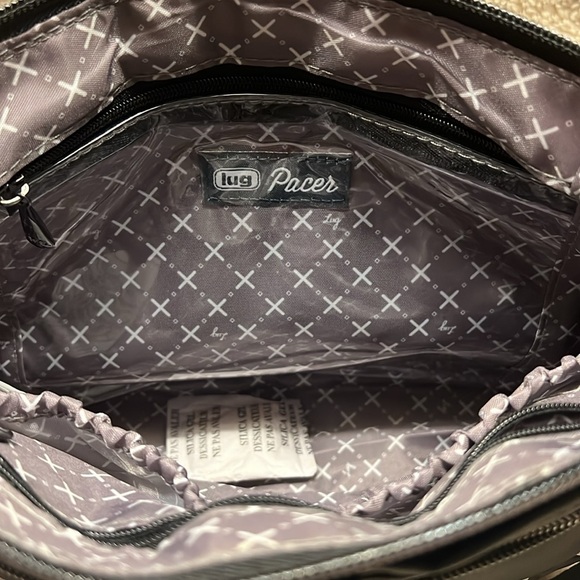 LUG Pacer Crossbody - Picture 10 of 15